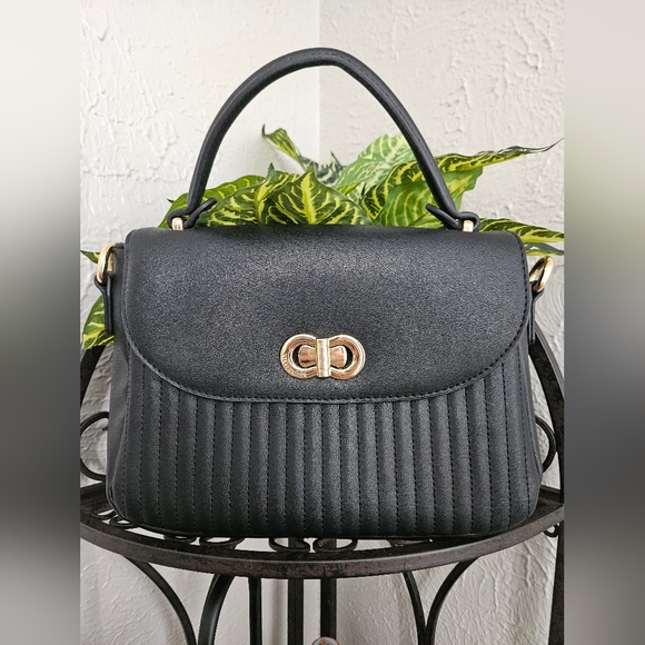 Steve Madden purse - Picture 2 of 6